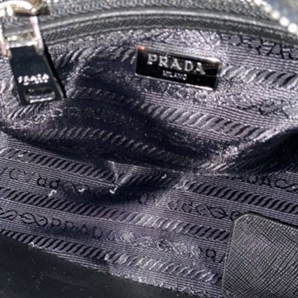 Prada Re Edition Nylon Bag 2005 - Picture 4 of 5